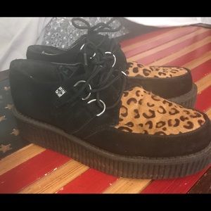 T.U.K. Leopard creepers